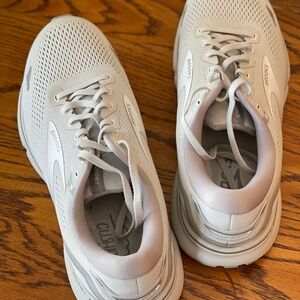 Brooks Ghost 15 Women’s 12 W Shoe